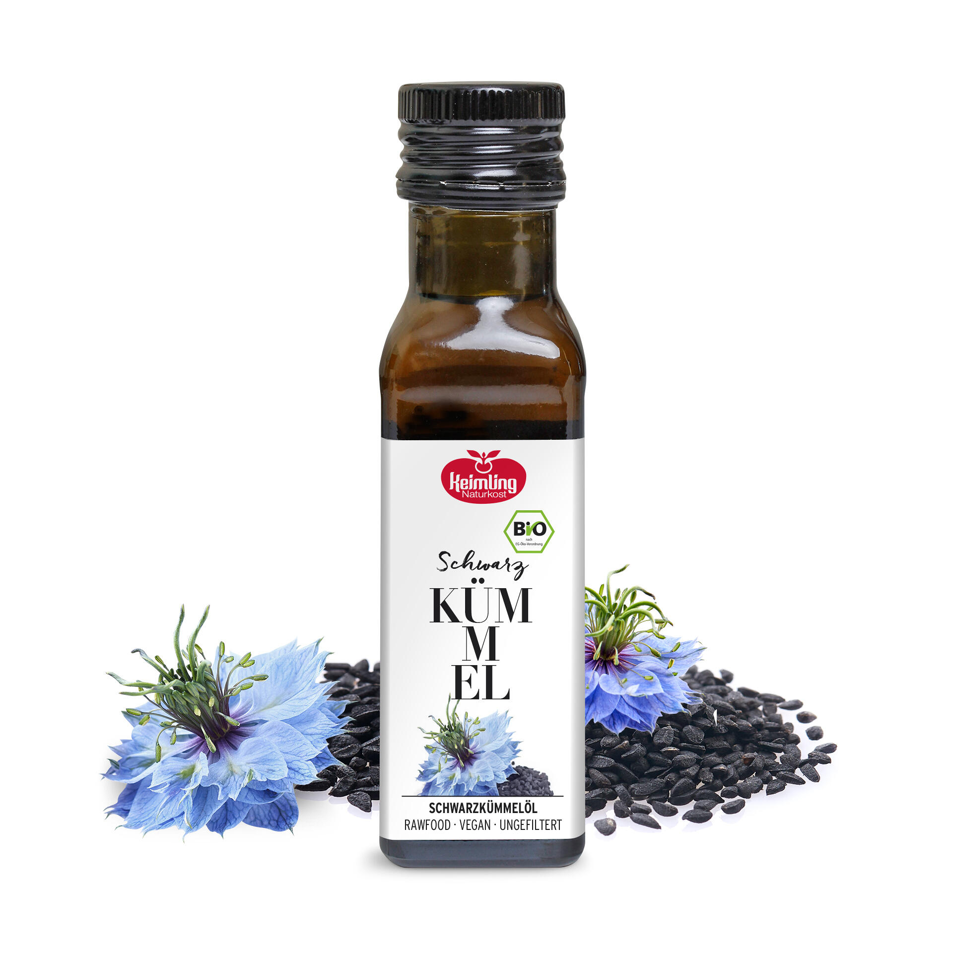 Schwarzkümmelöl, bio 100 ml Braune Flasche mit schwarzem Schraubverschluss und weißem Etikett, darauf steht Keimling Naturkost Schwarz Kümmel und Schwarzkümmelöl Rawfood Vegan Ungefiltert. Links und rechts liegen Schwarzkümmelsamen und blaue Kümmelblüten.