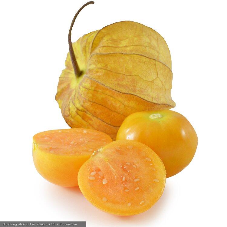 Reife Fruechte der Kapstachelbeere Reife Fruechte der Kapstachelbeere / Physalis aufgeschnitten