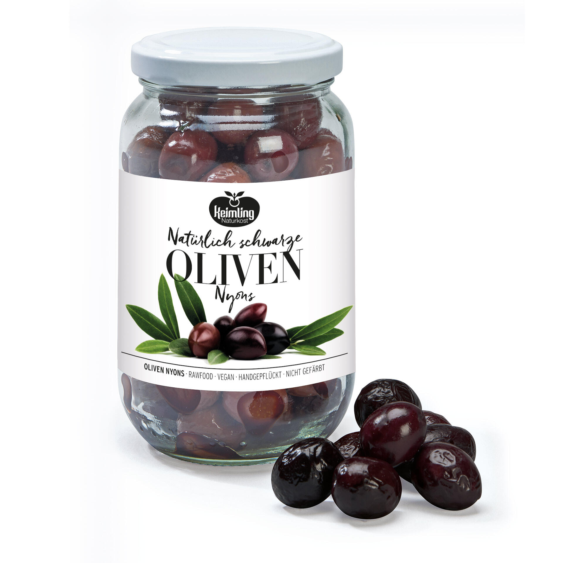 Oliven Nyons, bio 500 g Ein Glas mit handgepflückten schwarzen Oliven der Marke Keimling Naturkost. Das Etikett zeigt die Aufschrift Natürlich schwarze Oliven Nyons und Olivenzweige. Davor liegen mehrere schwarze Oliven.