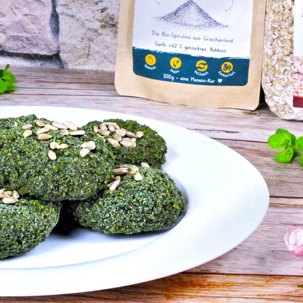 Herzhafte Spirulina Brötchen