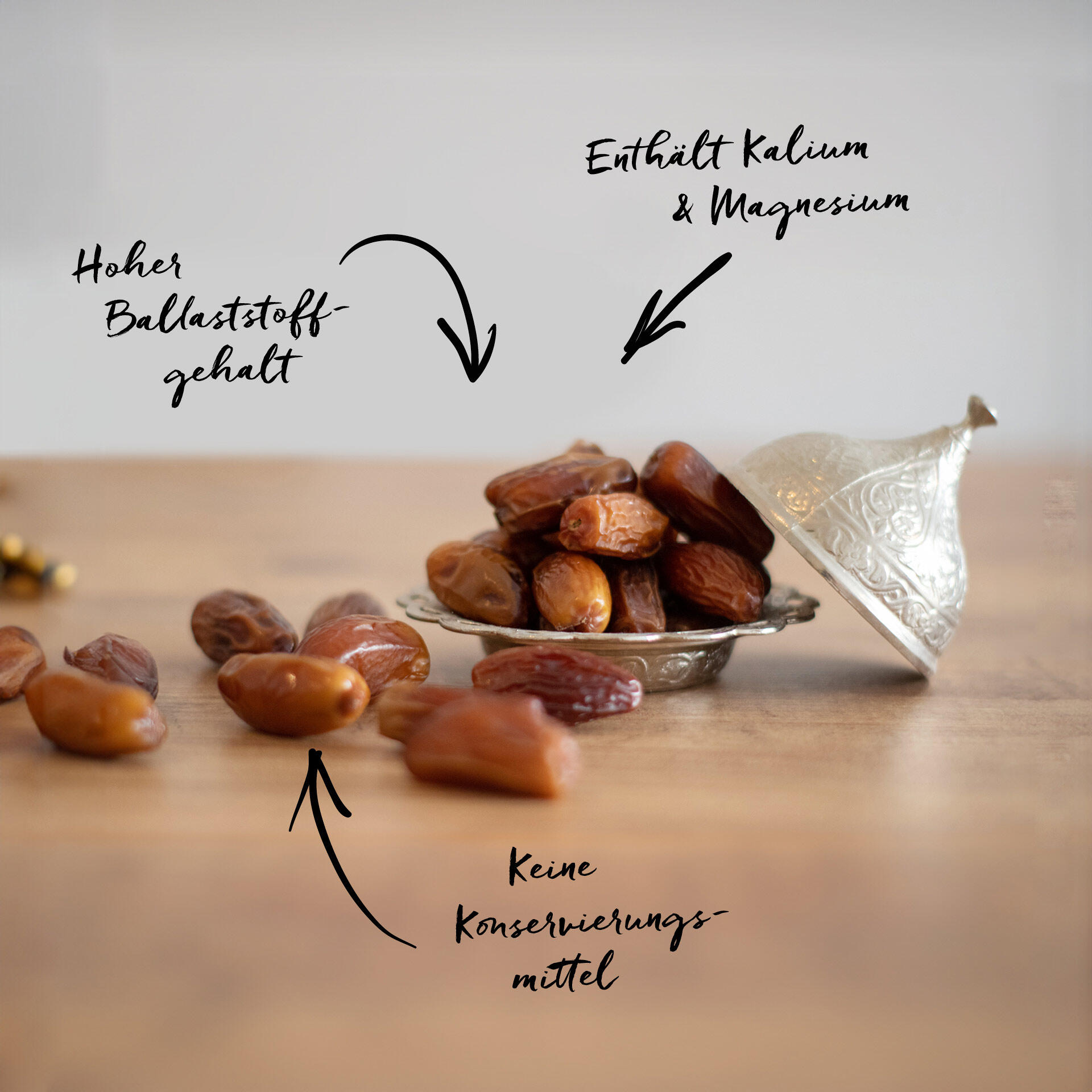 Datteln Deglet Nour, entsteint 2.5 kg Datteln Deglet Nour, entsteint 2.5 kg