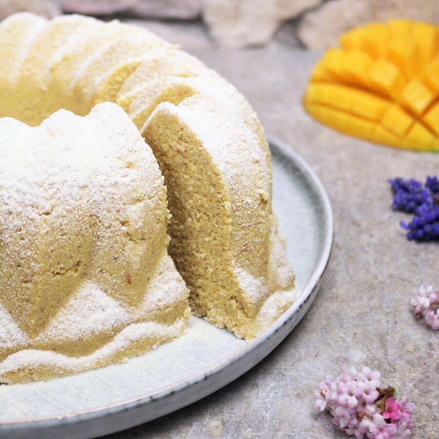 Fruchtiger Mango Gugelhupf, roh-vegan Fruchtiger Mango Gugelhupf, roh-vegan